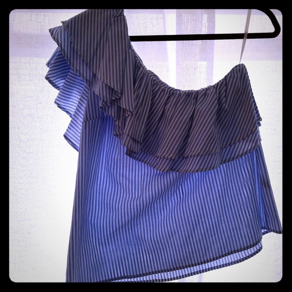 One Shoulder Top